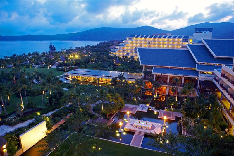 现代旅行新风尚：风情酒店引领潮流